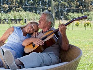 60 ans, trop vieux pour apprendre la guitare ?