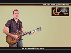 Jouer un riff rock en la mineur a la guitare (video)